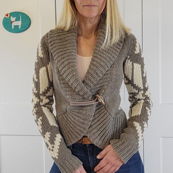 American Eagle Outfitters Sweaters - AE Chunky Knit Shawl Collar  Shrug Cardigan Sz M